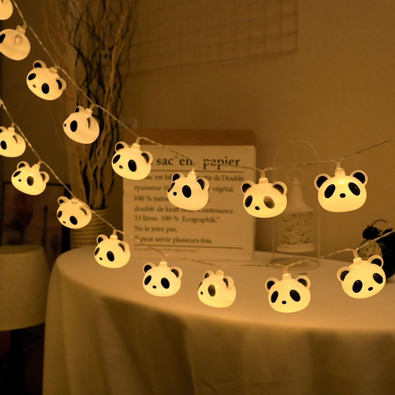 Guirlande lumineuse Panda. Bonne qualité et à la mode dans une maison