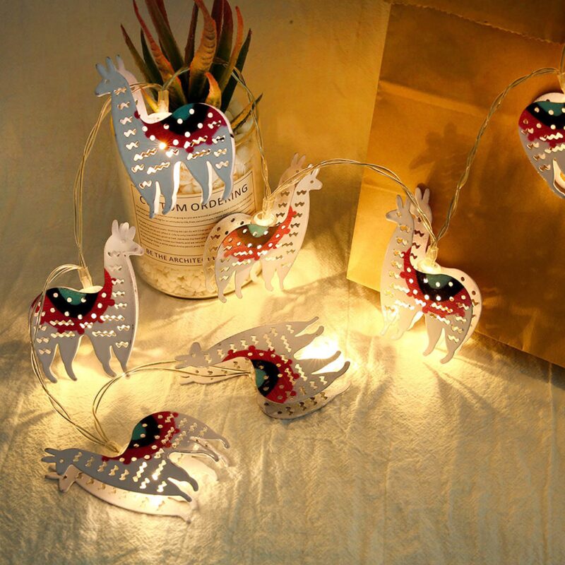 Lampes suspendues en forme de lama. Bonne qualité et à la mode