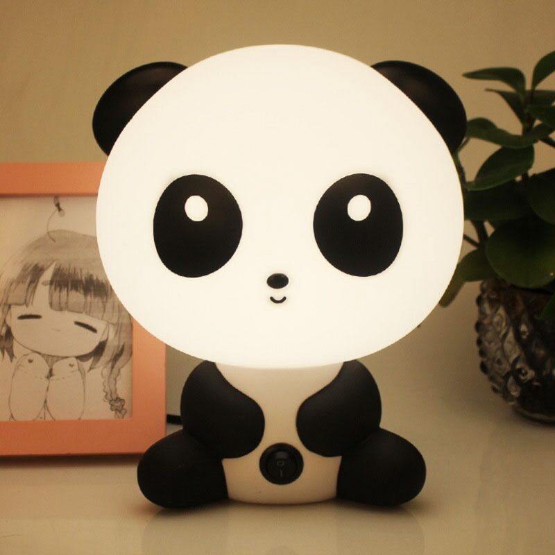Petite veilleuse de chevet panda. Bonne qualité, original et à la mode