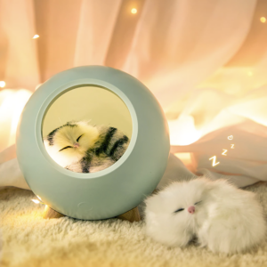 Veilleuse de maison cocon de chat rechargeable. Bonne qualité, original, à la mode