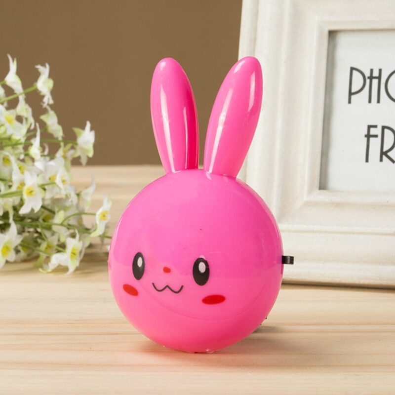Veilleuse de nuit murale lapin pour bébé. Bonne qualité, très original, de couleur rose
