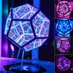 Lampe LED en forme de Dodecahedron. Bonne qualité et à la mode avec plusieurs couleurs différentes.
