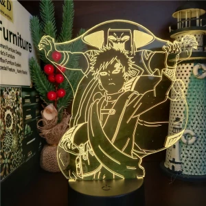 Veilleuse Naruto Gaara. Bonne qualité et à la mode sur une table dans une maison